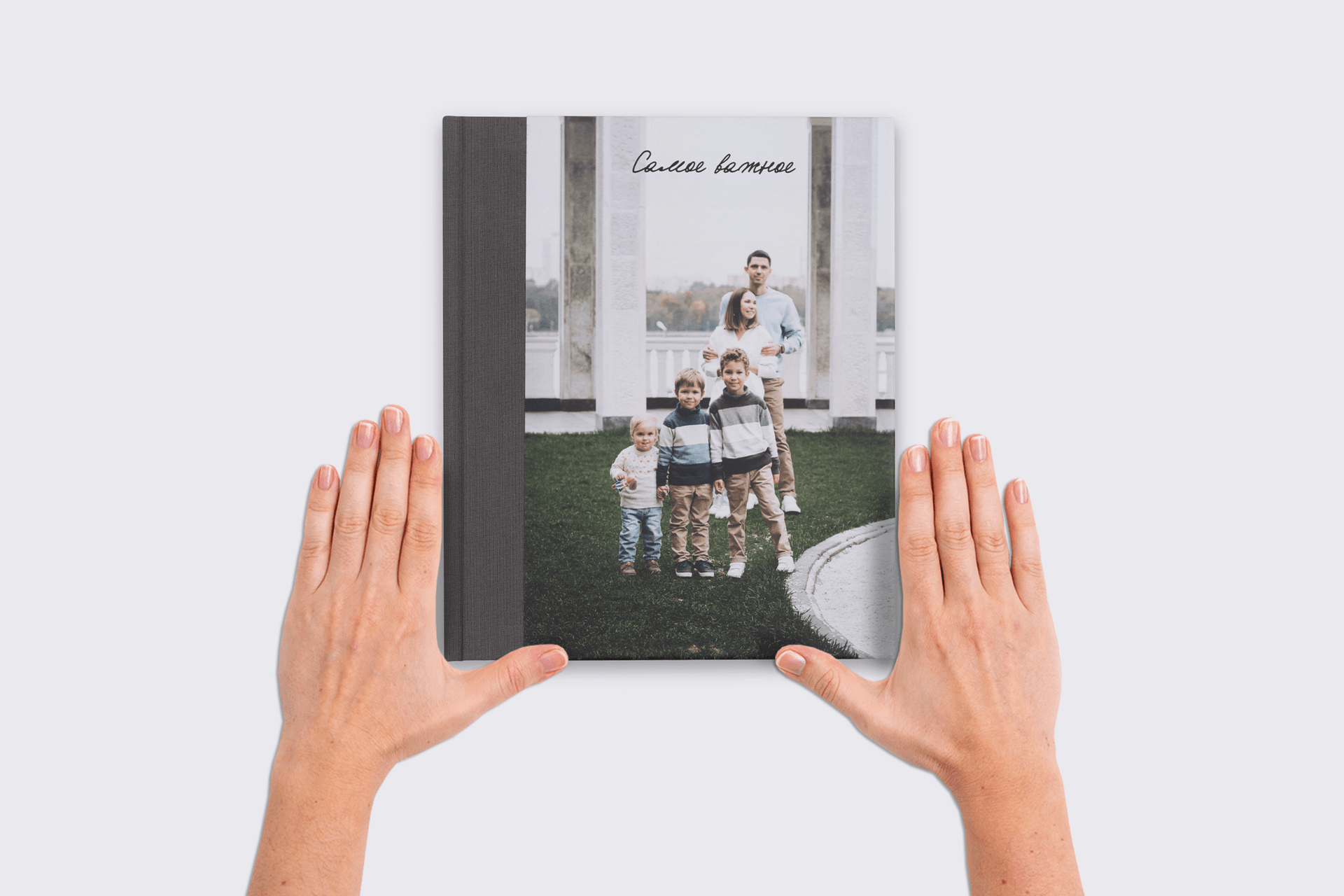 Коллекц�ионная фотокнига в сером тканевом переплете