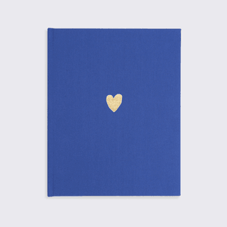 Вертикальная фотокнига в синем тканевом переплете