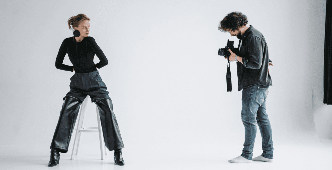 Как позировать на фото: советы фотографа для уверенной съёмки