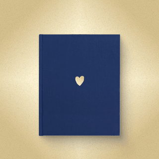 Вертикальная фотокнига в синем тканевом переплете