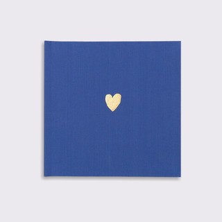 Квадратная фотокнига в синем тканевом переплете